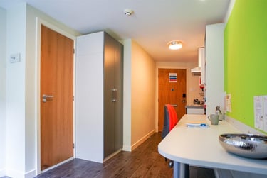 1 bed flat, Beaverbank Place, Cannonmills, Edinburgh, EH74FB - Image 13